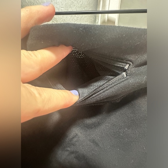 Athleta 2-in-1 Contender Skirt Combo Crop Leggings - Picture 7 of 7